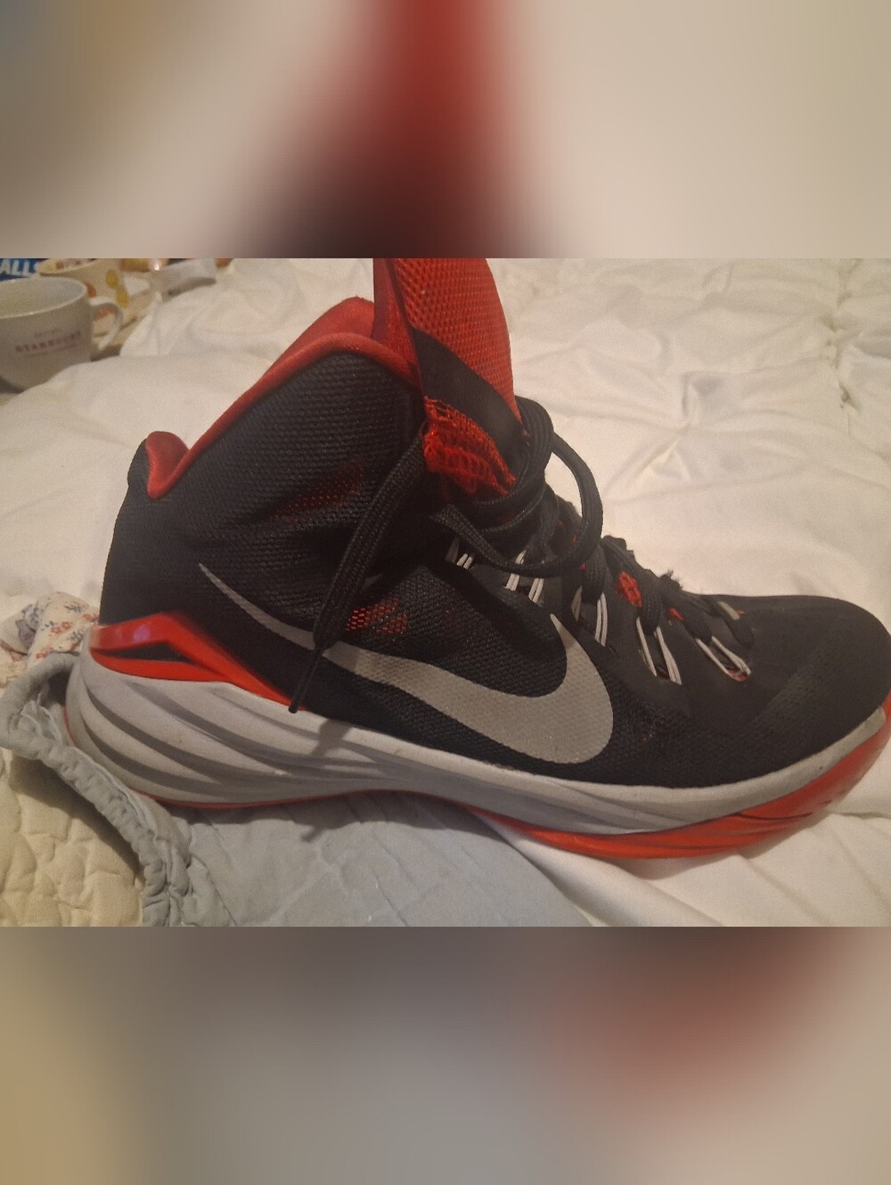Nike Red and Black Shoe Interior Labelnike Hyper Dunk Size 9 In Mens Used